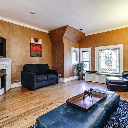 Апартаменты Historic And Unique Brownstone In Gold Coast - Downtown - 3 Чикаго Экстерьер фото